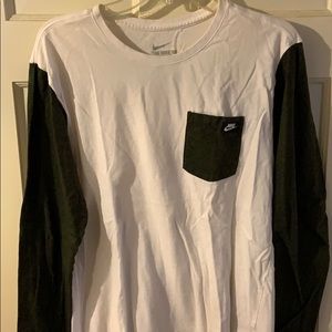 Nike Long Sleeve T-Shirt